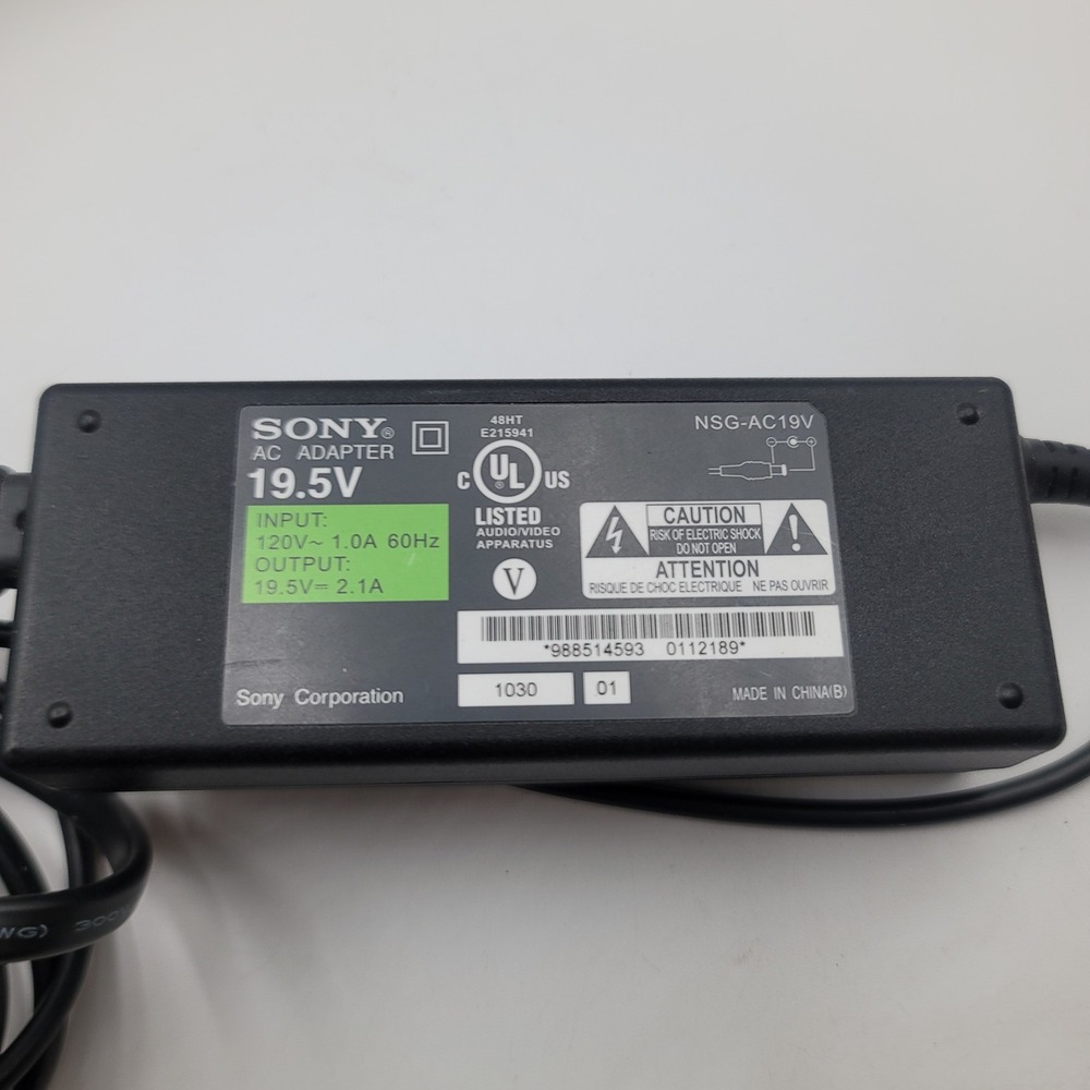 Sony NSZ-GT1 Internet TV Blu-ray Player Google TV w/ Remote & Power Cord - Picture 6 of 12